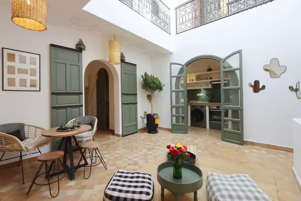 Riad Ptit Kech, Bassin Terrasse - Petits Dejeuners Marrakesh Exterior foto